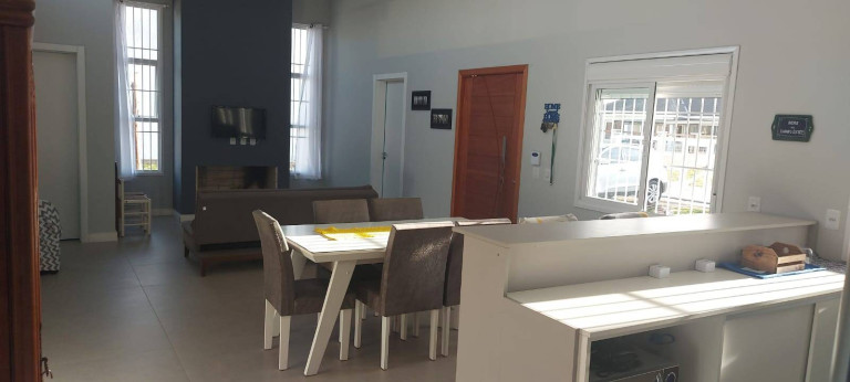 Imagem Casa com 3 Quartos à Venda,  em Atlântida Sul - Osório