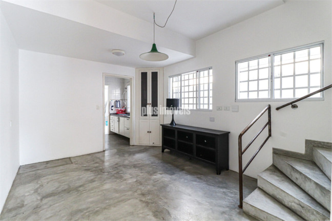 Imagem Casa com 2 Quartos à Venda, 180 m² em Vila Madalena - São Paulo Imagem Casa com 2 Quartos à Venda, 180 m² em Vila Madalena - São Paulo