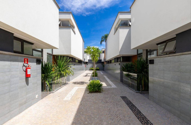 Imagem Casa com 4 Quartos à Venda, 427 m² em Brooklin Velho - São Paulo