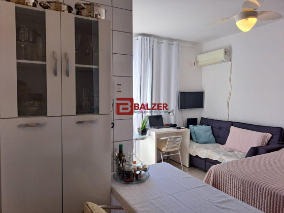 Imagem Apartamento com 1 Quarto à Venda, 32 m² em Centro - Florianópolis