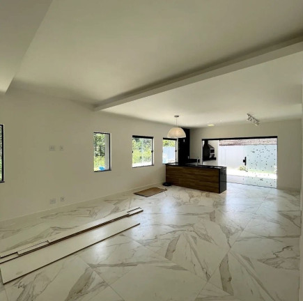 Imagem Casa com 3 Quartos à Venda, 220 m² em Albuquerque - Teresópolis