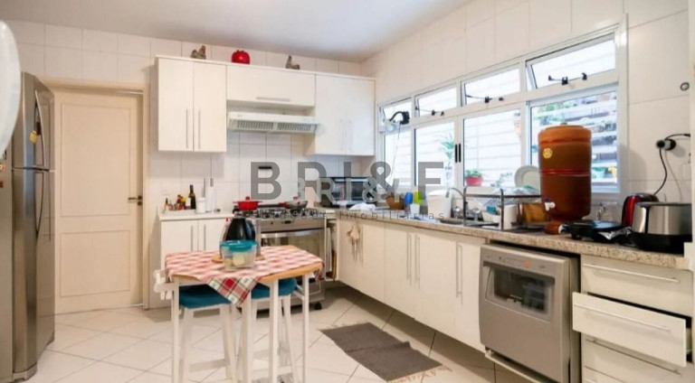 Imagem Casa com 4 Quartos à Venda, 250 m² em Campo Belo - São Paulo