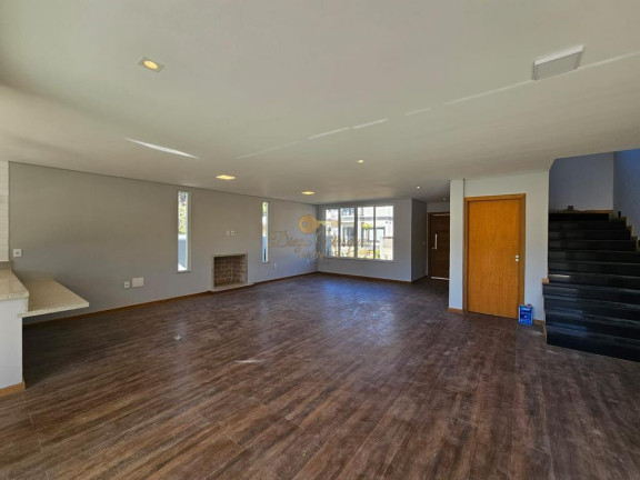 Imagem Casa com 3 Quartos à Venda, 260 m² em Green Valleiy - Teresópolis Imagem Casa com 3 Quartos à Venda, 260 m² em Green Valleiy - Teresópolis