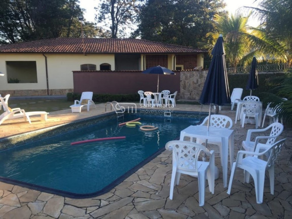 Imagem Imóvel com 3 Quartos à Venda, 100 m² em Aterrado - Lorena Imagem Imóvel com 3 Quartos à Venda, 100 m² em Aterrado - Lorena