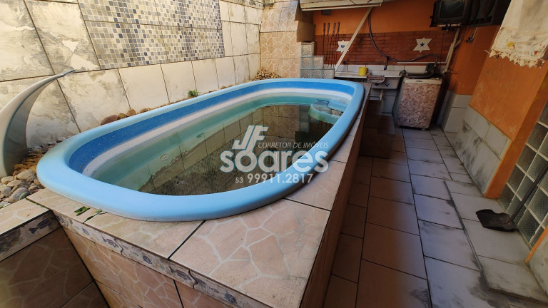 Imagem Sobrado com 3 Quartos à Venda, 127 m² em Porto - Pelotas Imagem Sobrado com 3 Quartos à Venda, 127 m² em Porto - Pelotas