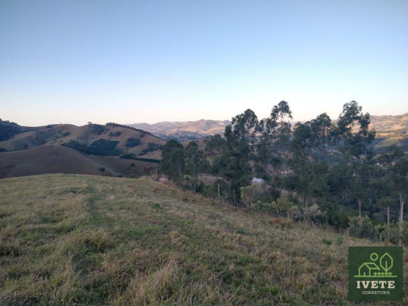 Imagem Terreno à Venda, 1.300 m² Imagem Terreno à Venda, 1.300 m²
