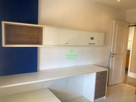 Imagem Apartamento com 4 Quartos à Venda, 137 m² em Icaraí - Niterói