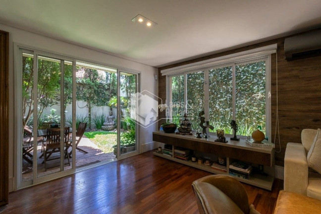 Imagem Casa com 3 Quartos à Venda, 195 m² em Alto Da Boa Vista - São Paulo Imagem Casa com 3 Quartos à Venda, 195 m² em Alto Da Boa Vista - São Paulo