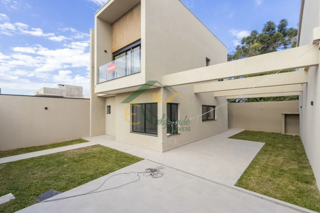 Imagem Sobrado com 3 Quartos à Venda, 145 m² em Uberaba - Curitiba Imagem Sobrado com 3 Quartos à Venda, 145 m² em Uberaba - Curitiba