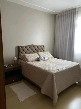 Imagem Apartamento com 3 Quartos à Venda, 102 m² em São João - Porto Alegre