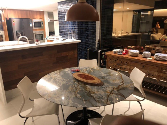 Imagem Imóvel com 4 Quartos à Venda, 305 m² em Graça - Salvador Imagem Imóvel com 4 Quartos à Venda, 305 m² em Graça - Salvador