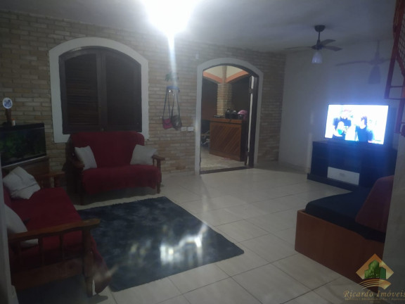 Sobrado com 3 Quartos à Venda, 230 m² em Ipiranguinha - Ubatuba