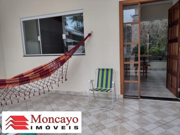Casa com 4 Quartos à Venda, 321 m² em Centro - Caraguatatuba