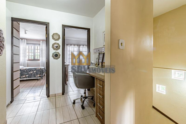 Imagem Sobrado com 3 Quartos à Venda, 210 m² em Atuba - Curitiba
