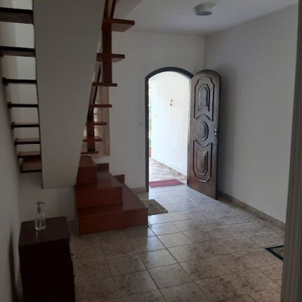 Imagem Sobrado com 4 Quartos à Venda, 400 m² em Jordanópolis - Arujá Imagem Sobrado com 4 Quartos à Venda, 400 m² em Jordanópolis - Arujá