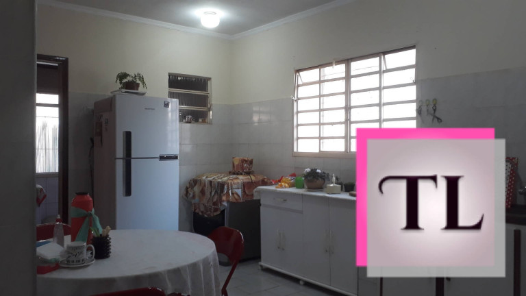Imagem Casa com 3 Quartos à Venda, 130 m² em Jardim Country Club - Poços De Caldas