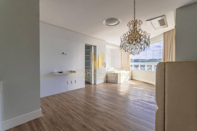 Imagem Apartamento com 3 Quartos à Venda, 237 m² em Centro - Balneário Camboriú Imagem Apartamento com 3 Quartos à Venda, 237 m² em Centro - Balneário Camboriú