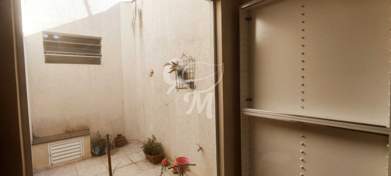 Imagem Casa com 3 Quartos à Venda, 211 m² em Horto Santo Antonio - Jundiaí
