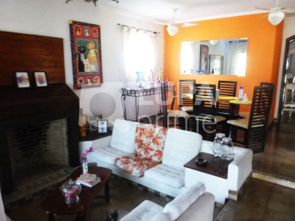 Casa com 3 Quartos à Venda, 250 m² em Jardim Guanca - São Paulo