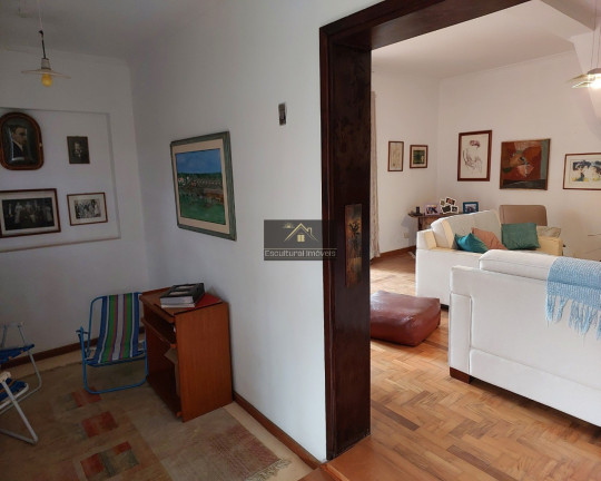 Imagem Casa com 5 Quartos à Venda, 262 m² em Caxingui - São Paulo