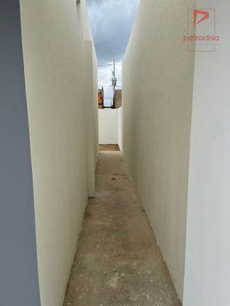 Imagem Casa com 2 Quartos à Venda, 61 m² em Conceição - Feira De Santana