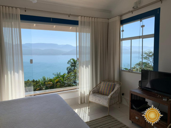 Imagem Casa com 4 Quartos à Venda, 2.785 m² em Ponta Grossa - Ubatuba Imagem Casa com 4 Quartos à Venda, 2.785 m² em Ponta Grossa - Ubatuba