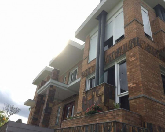 Imagem Imóvel com 4 Quartos à Venda, 640 m² em Paragem Dos Verdes Campos - Gravataí Imagem Imóvel com 4 Quartos à Venda, 640 m² em Paragem Dos Verdes Campos - Gravataí