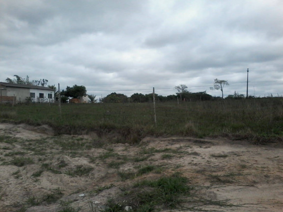 Imagem Terreno à Venda, 600 m² em Centro (morro Grande) - Araruama Imagem Terreno à Venda, 600 m² em Centro (morro Grande) - Araruama