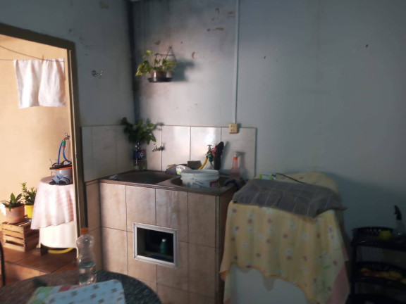 Imagem Casa com 2 Quartos à Venda, 360 m² em Conjunto Tropical - Arapongas