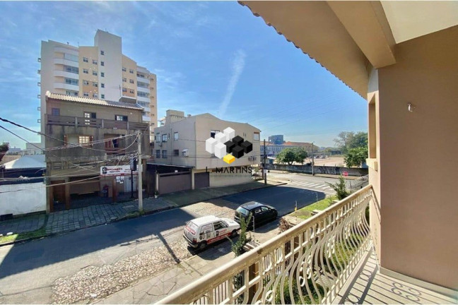 Imagem Casa com 4 Quartos à Venda, 284 m² em Higienópolis - Porto Alegre Imagem Casa com 4 Quartos à Venda, 284 m² em Higienópolis - Porto Alegre