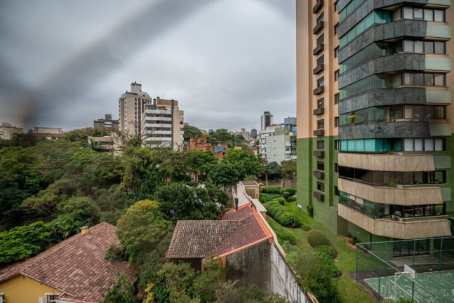 Imagem Imóvel com 3 Quartos à Venda, em Petrópolis - Porto Alegre Imagem Imóvel com 3 Quartos à Venda, em Petrópolis - Porto Alegre