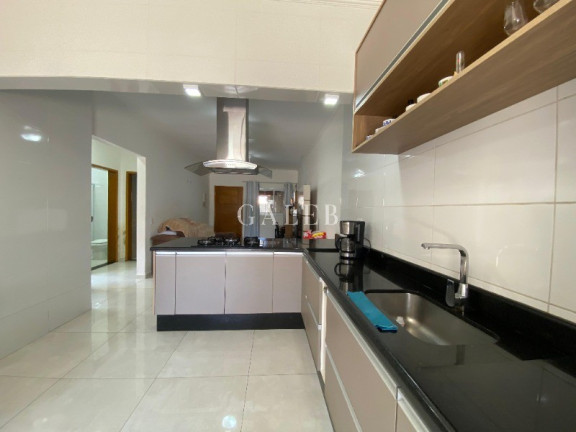 Imagem Casa com 2 Quartos à Venda, 125 m² em Nova Cerejeira - Atibaia Imagem Casa com 2 Quartos à Venda, 125 m² em Nova Cerejeira - Atibaia