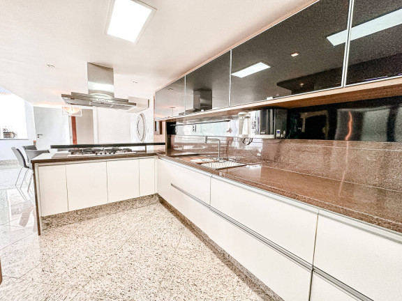 Imagem Cobertura com 4 Quartos à Venda, 325 m² em Centro - Colatina