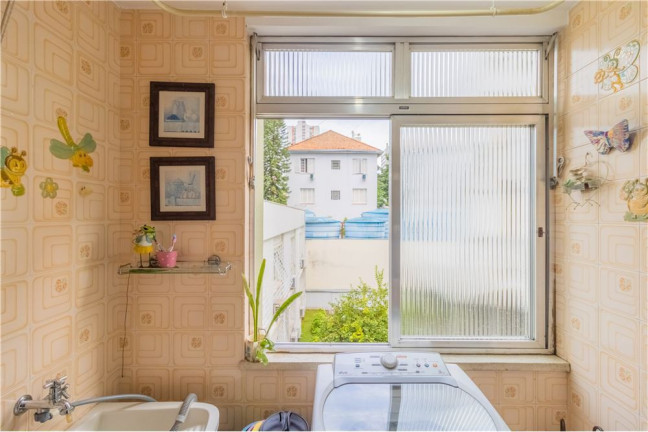 Imagem Imóvel com 1 Quarto à Venda,  em Moinhos De Vento - Porto Alegre