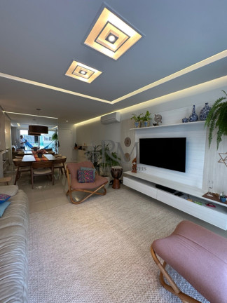 Imagem Apartamento com 3 Quartos à Venda, 121 m² em Centro - Florianópolis Imagem Apartamento com 3 Quartos à Venda, 121 m² em Centro - Florianópolis