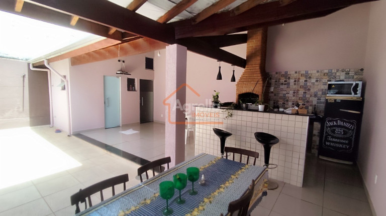 Casa com 3 Quartos à Venda, 192 m² em Jardim Inocoop - Mogi Mirim