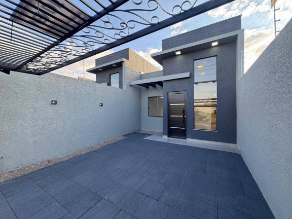 Casa com 3 Quartos à Venda, 73 m² em Floresta - Cascavel