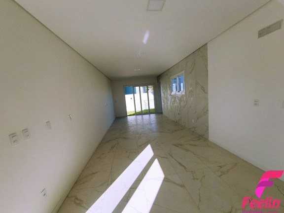 Imagem Casa com 3 Quartos à Venda, 131 m² em Campeche - Florianópolis Imagem Casa com 3 Quartos à Venda, 131 m² em Campeche - Florianópolis
