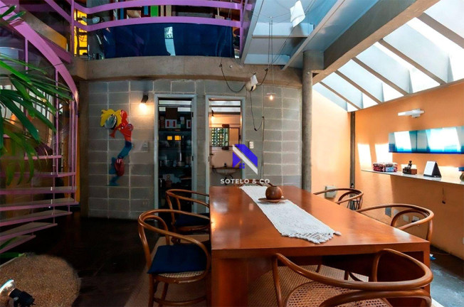 Imagem Casa com 3 Quartos à Venda, 300 m² em Alto De Pinheiros - São Paulo Imagem Casa com 3 Quartos à Venda, 300 m² em Alto De Pinheiros - São Paulo