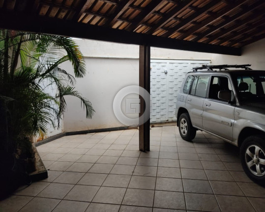 Imagem Casa com 5 Quartos para Alugar, 420 m² em Centro - Montes Claros Imagem Casa com 5 Quartos para Alugar, 420 m² em Centro - Montes Claros