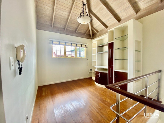 Imagem Casa com 5 Quartos à Venda, 408 m² em Coqueiros - Florianópolis Imagem Casa com 5 Quartos à Venda, 408 m² em Coqueiros - Florianópolis