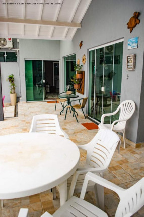 Imagem Casa com 3 Quartos à Venda, 271 m² em Piracangaguá - Taubaté