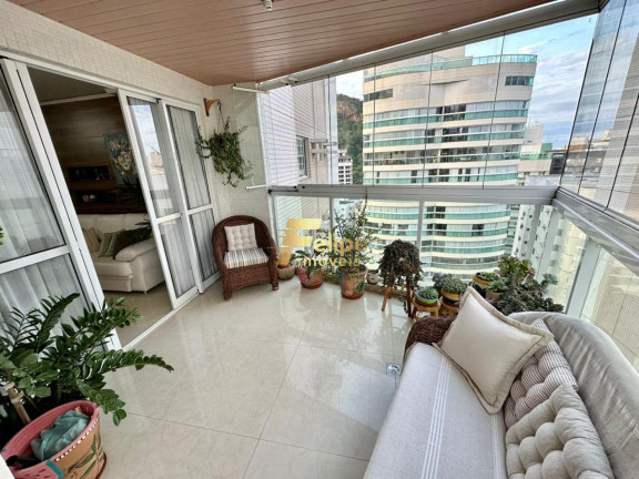 Imagem Imóvel com 3 Quartos à Venda, 136 m² em Praia Da Costa - Vila Velha Imagem Imóvel com 3 Quartos à Venda, 136 m² em Praia Da Costa - Vila Velha