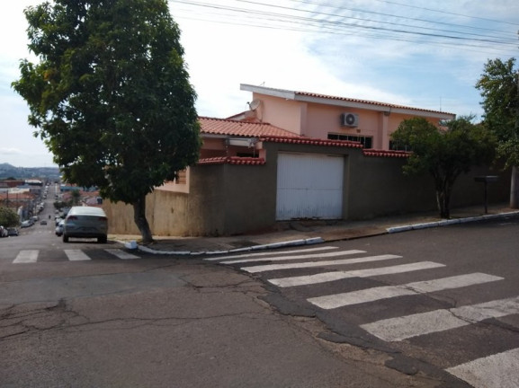 Imagem Casa com 4 Quartos à Venda, 330 m² em Centro - Jacarezinho Imagem Casa com 4 Quartos à Venda, 330 m² em Centro - Jacarezinho