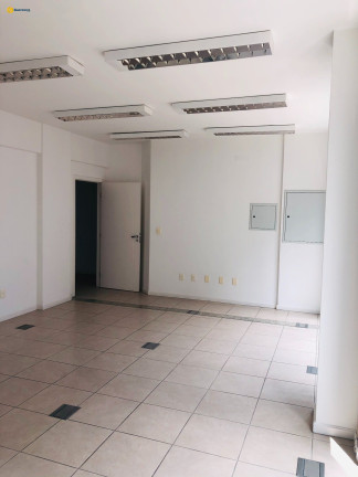 Imagem Sala Comercial à Venda, 294 m² em Centro - Florianópolis Imagem Sala Comercial à Venda, 294 m² em Centro - Florianópolis
