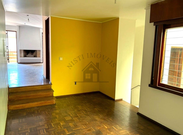 Imagem Casa com 3 Quartos à Venda, 224 m² em Jardim Lindóia - Porto Alegre Imagem Casa com 3 Quartos à Venda, 224 m² em Jardim Lindóia - Porto Alegre