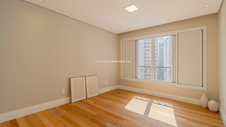 Imagem Apartamento com 2 Quartos à Venda, 130 m² em Vila Nova Conceição - São Paulo