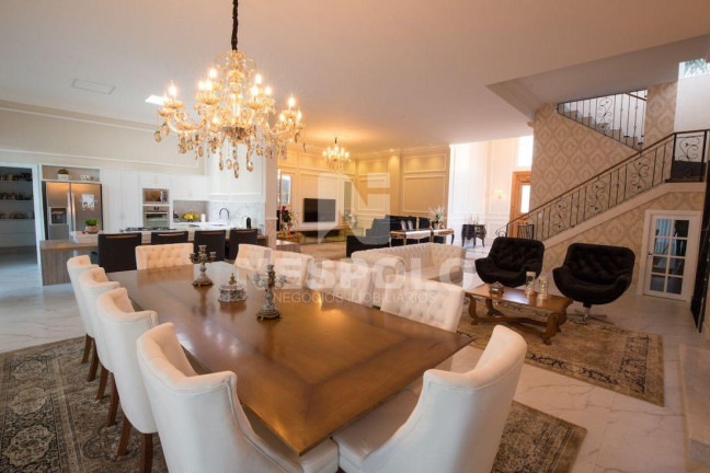 Imagem Casa à Venda, 550 m² em Centro - Camboriu Imagem Casa à Venda, 550 m² em Centro - Camboriu