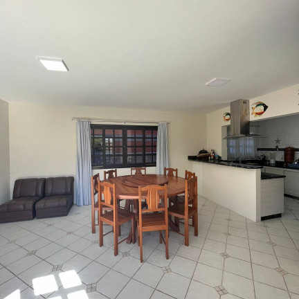 Imagem Casa com 3 Quartos à Venda, 185 m² em Morrinhos - Bombinhas