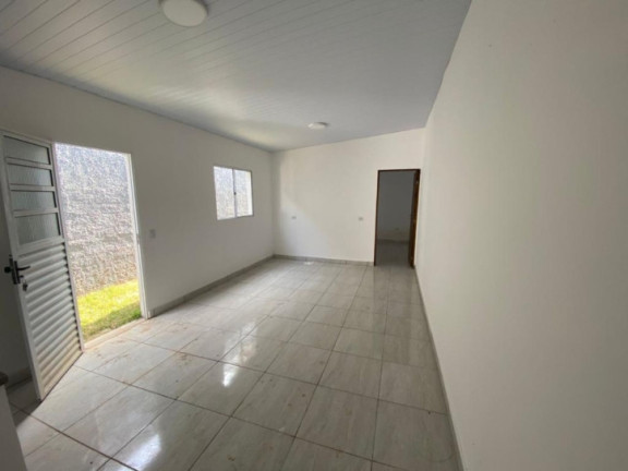 Imagem Casa com 2 Quartos à Venda, 125 m² em Vila Santa Helena - Atibaia Imagem Casa com 2 Quartos à Venda, 125 m² em Vila Santa Helena - Atibaia